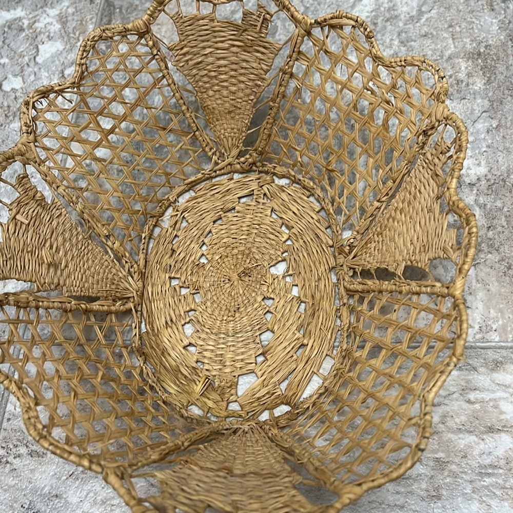 Handmade Woven Basket Made In Italy. With Two Handles. - Picture 14 of 16